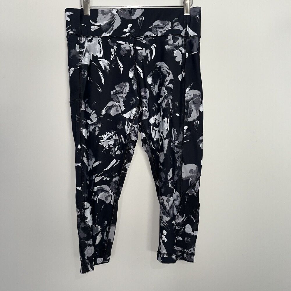 Lole women's Capri leggings medium side zipper pocket abstract Black Gray White